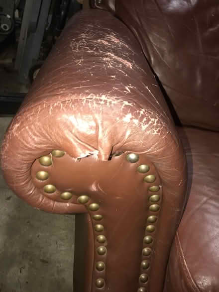 Photo of free Leather couch (Mount Prospect) #2