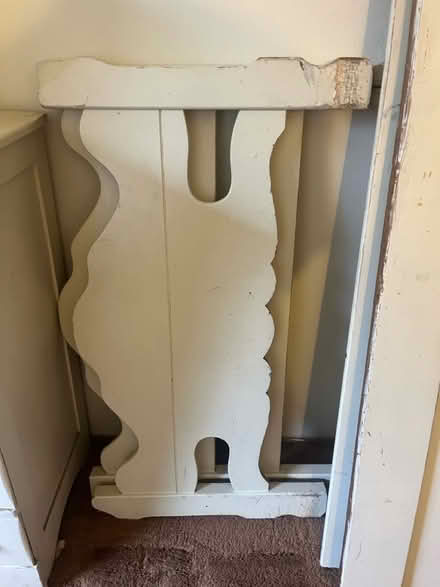 Photo of free Vintage white bedroom set (Mowry landing) #3