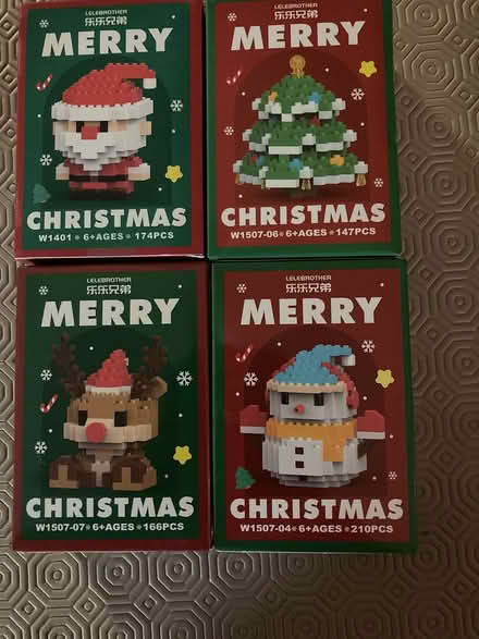 Photo of free Christmas theme building blocks (Bearwood BH11) #1