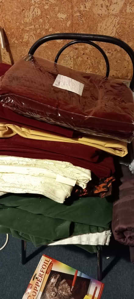 Photo of free Velvet curtains (DA10) #1