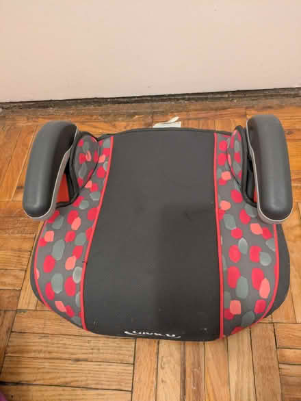 Photo of free Graco booster seat (E. Midtown) #1