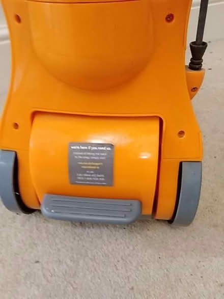 Photo of free Vax carpet shampoo machine (Wrington BS40) #3