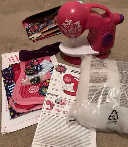 Photo of free Children’s Sewing Machine Set (Hemel, HP3) #1