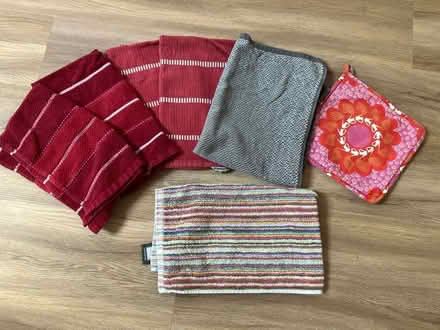 Photo of free Tea towels and pot holder (Firswood M16) #1