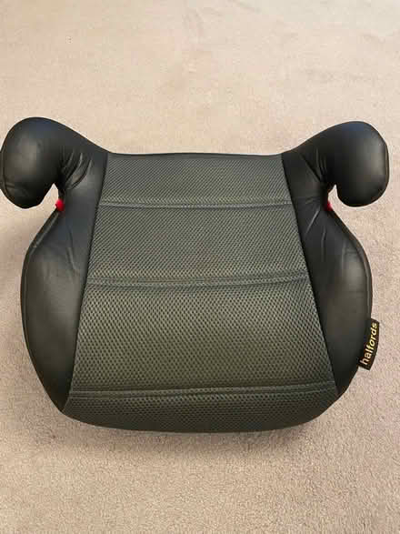 Photo of free Child booster seat (Halfords) (Pimlico SW1V) #1