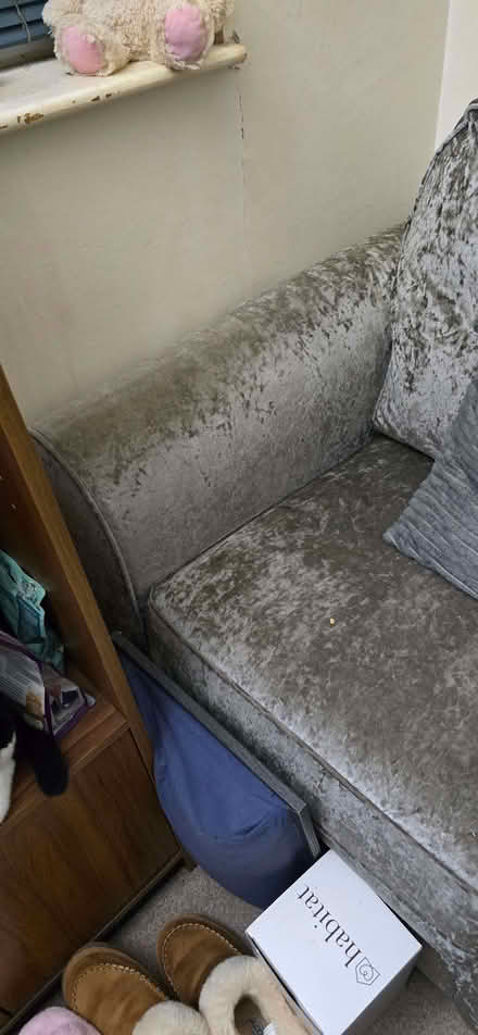 Photo of free Grey armchair (GU14) #3
