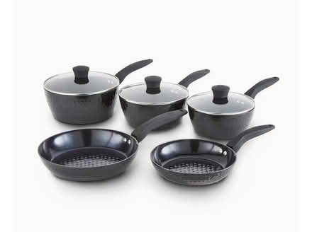 Photo of Nonstick pots and a pan (Birmingham B17) #1