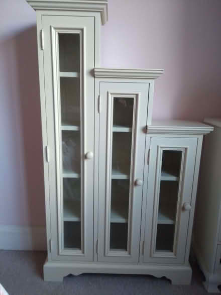 Photo of free display cabinet (Colwyn Bay LL29) #1