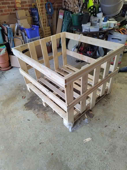 Photo of free Empty half-crate / pallet, 400kg rated (Southborough TN4) #1