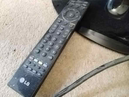 Photo of free LG flat screen TV (Wrington BS40) #1