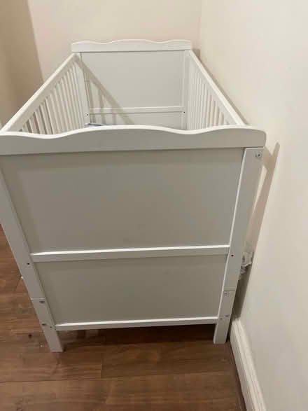 Photo of free Baby bed (Wealdstone HA3) #2