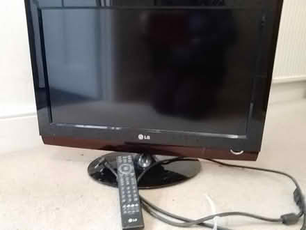 Photo of free LG flat screen TV (Wrington BS40) #2