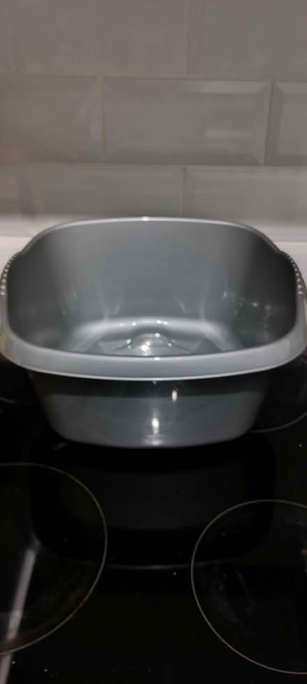 Photo of free Washing up bowl small as new (Broomhill S10) #1