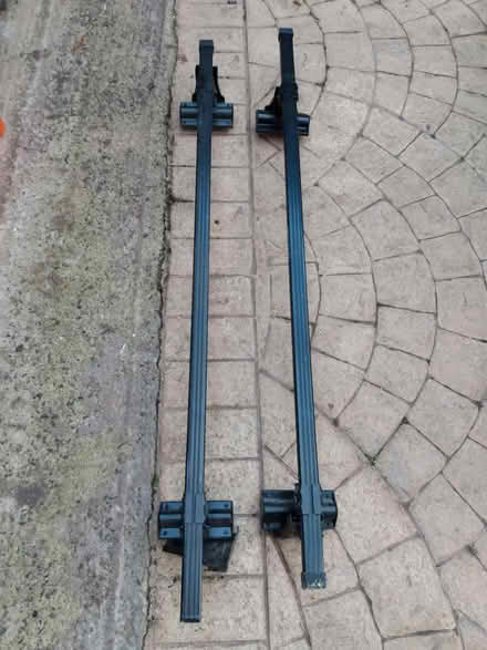 Photo of free Roof bars for vehicle with gutter (Gilmerton) #2