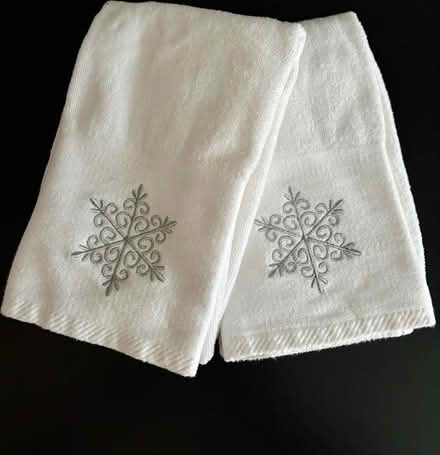 Photo of free Snowflake hand towels (Bridgeport, Kitchener) #1