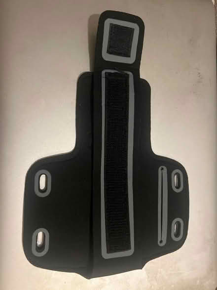 Photo of free Mobile phone armband holder (KT4) #3