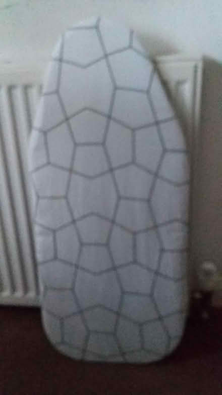 Photo of free Small ironing board (TW9) #2