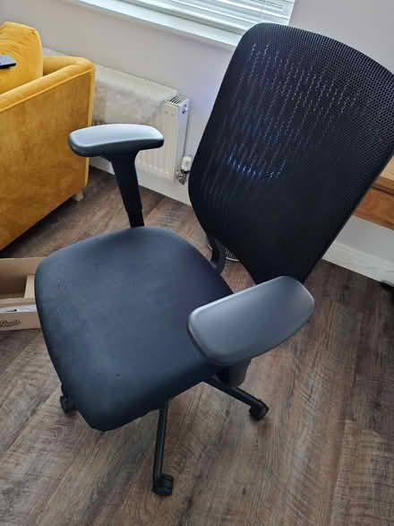 Photo of free Desk/office chair (Bracknell Forest RG12) #2