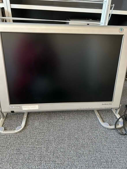 Photo of free PC and monitor (windsor-maidenhead-freegle CGA SL4) #1