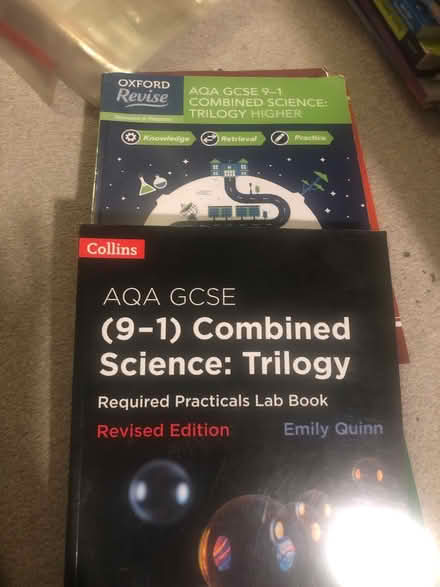 Photo of free GCSE Study guides and lab book (Bromley BR1) #2