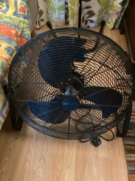 Photo of free Large powerful fan (Southsea PO5) #1