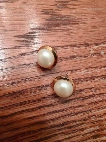 Photo of free Pearl (like) earrings (Odenton) #1