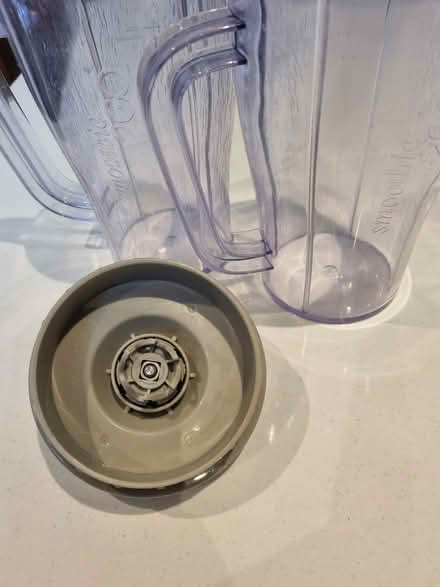 Photo of free Jugs&blade for kenwood smoothie 2go (Herne Hill / dulwich SE21) #3