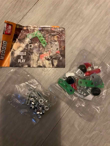 Photo of free Small building toy (Waterlooville PO7) #2