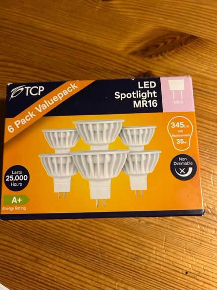 Photo of free Lightbulbs x 6 (Hersham KT12) #1