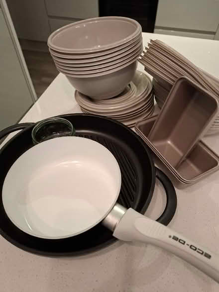 Photo of free Various Kitchen Items (Panshanger AL7) #1
