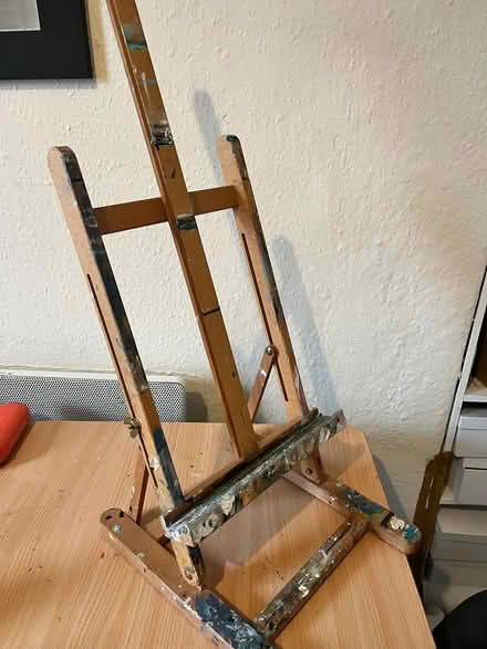 Photo of free table top easel (Kimmage/Harolds Cross) #1