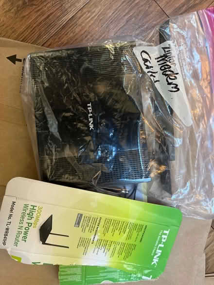 Photo of free TP Link wireless router (Harbor Bay) #1