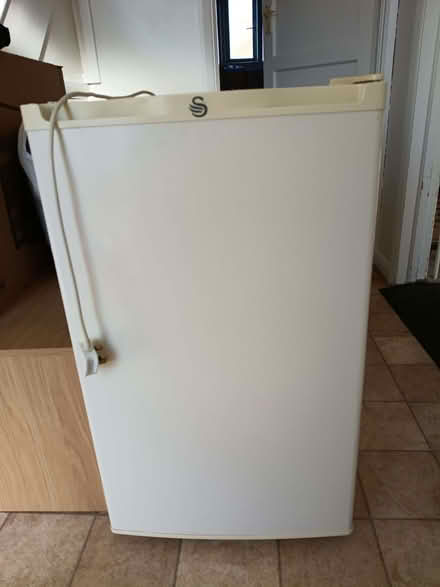 Photo of free Under counter freezer (Ashford TW15) #1