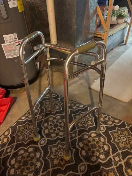 Photo of free Walker (Hannover & Ballenger) #1