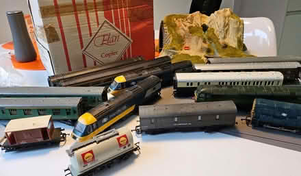 Photo of free Hornby/Lima Trains, R/Stock, Track And Accessories (DA2) #1