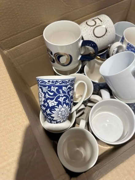 Photo of free Mugs (Overslade CV22) #2