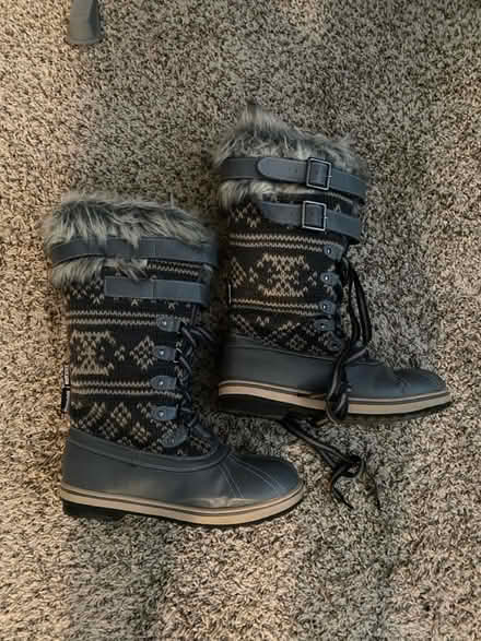 Photo of free Size 11 women’s shoes (lisle, il) #1