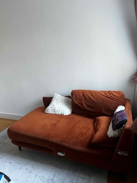 Photo of free L Shape Sofa with Single Bed (Surbiton KT6) #3