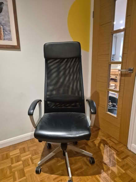 Photo of free office desk chair (Roundwood AL5) #1