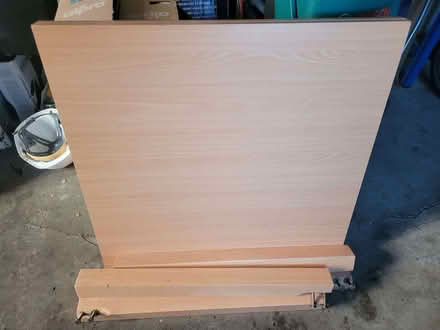 Photo of free Extendable table (Thornton Heath SE25) #1