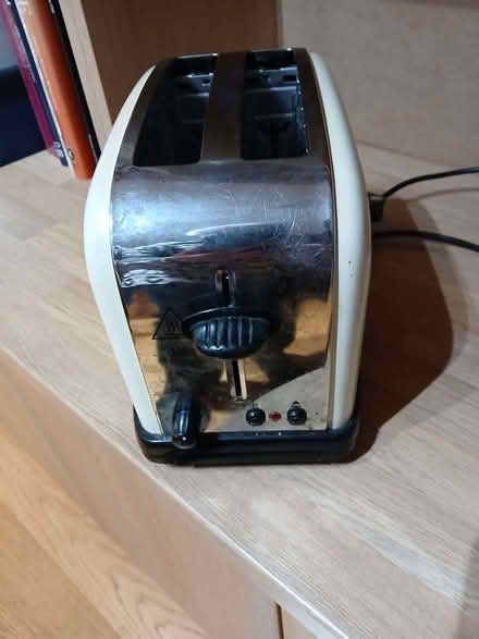 Photo of free Electric toaster (Stone Cross BN24) #2