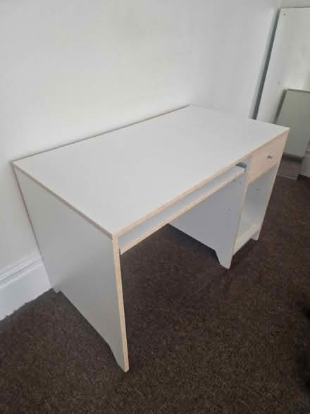 Photo of free Desk (Southport PR8) #1