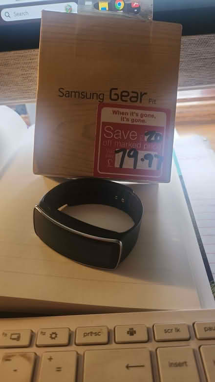 Photo of free Samsung Gear Fit (Little Lyth SY3) #3