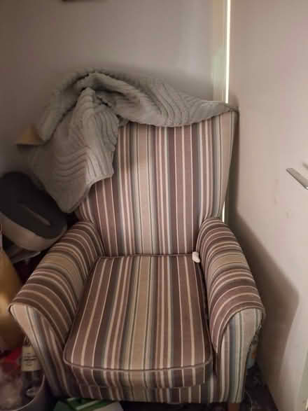 Photo of free Chairs (BD 21 1Sp) #3