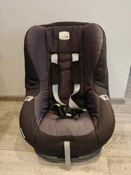 Photo of free Britax Child car seat (Bennetts End HP3) #2