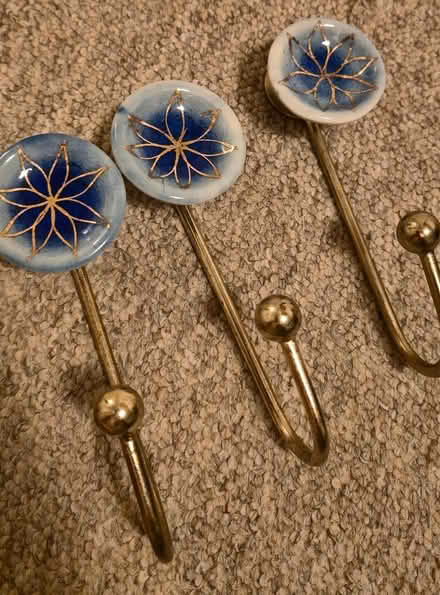 Photo of free Pretty Hooks (Ramsey) #1