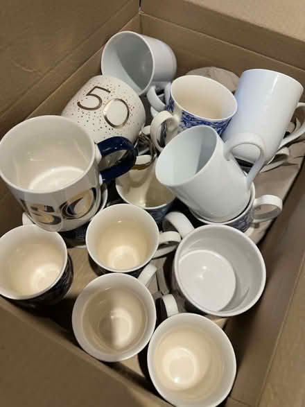 Photo of free Mugs (Overslade CV22) #1