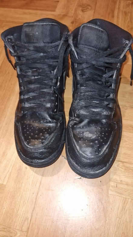 Photo of free High top trainers (Lambeth SW8) #3