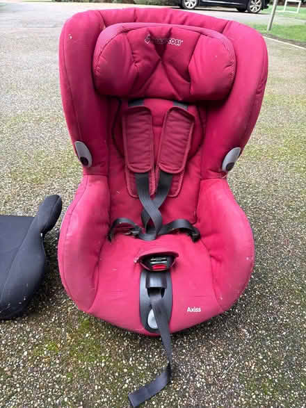 Photo of free Maxi Cosi Red Axiss (KT2 7HU) #1
