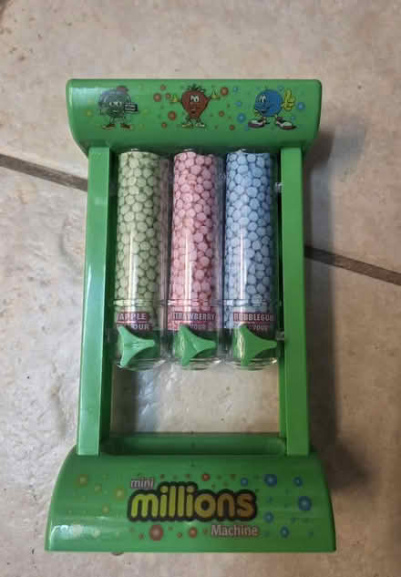 Photo of free Mini Minions Machine (Lightwood ST3) #1